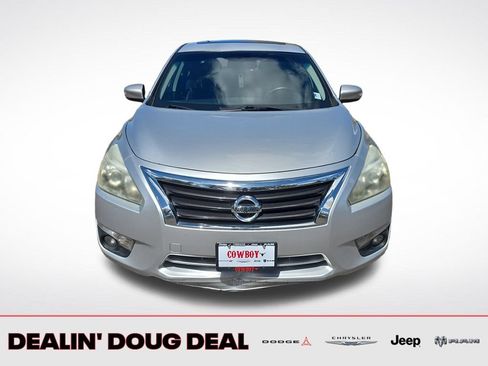 Used 2015 Nissan Altima 2.5 SL w/ Technology Package FWD image 9