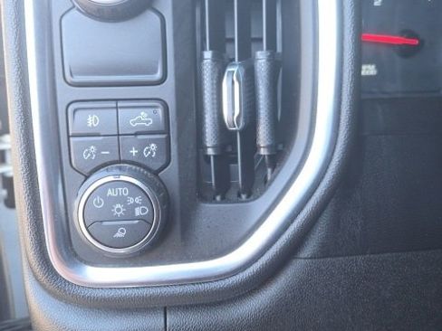 Used 2020 Chevrolet Silverado 2500 LTZ w/ LTZ Plus Package image 11