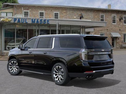 New 2026 Chevrolet Suburban Premier image 3
