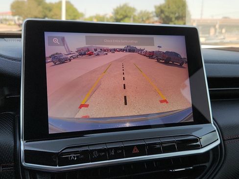 Used 2022 Jeep Compass Trailhawk image 8