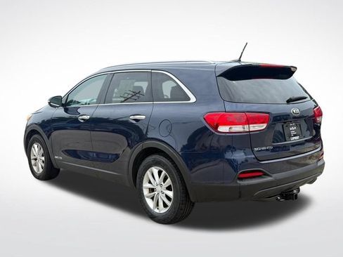 Used 2017 Kia Sorento AWD image 6