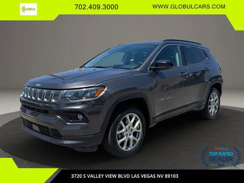 Used 2022 Jeep Compass Latitude image 1