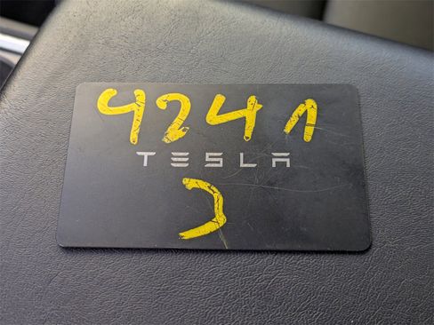 Used 2021 Tesla Model 3 Standard Range Plus image 27