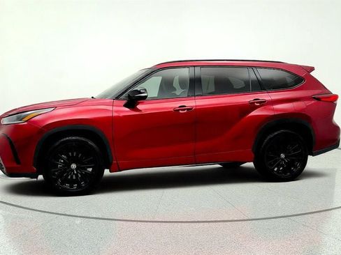 Used 2023 Toyota Highlander XSE AWD/4WD image 8