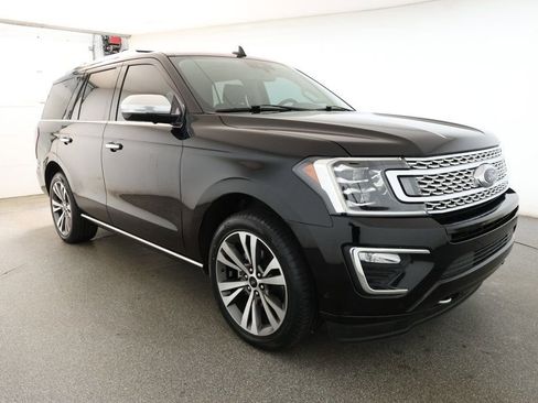 Used 2021 Ford Expedition Platinum image 3