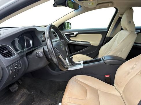 Used 2018 Volvo S60 T5 Inscription AWD/4WD image 11