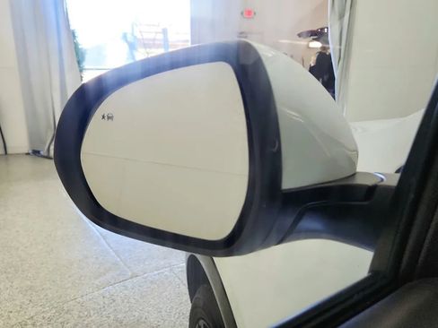 Used 2024 Buick Encore GX Sport Touring image 24