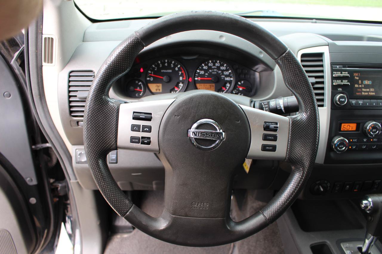 Used 2014 Nissan Frontier SV w/ SV Value Truck Package AWD/4WD image 18