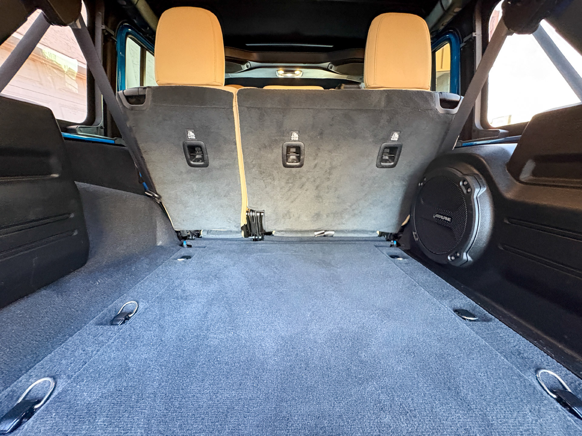 Used 2023 Jeep Wrangler Unlimited Sport AWD/4WD image 34