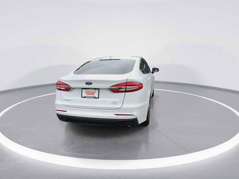 Used 2020 Ford Fusion SE FWD image 7