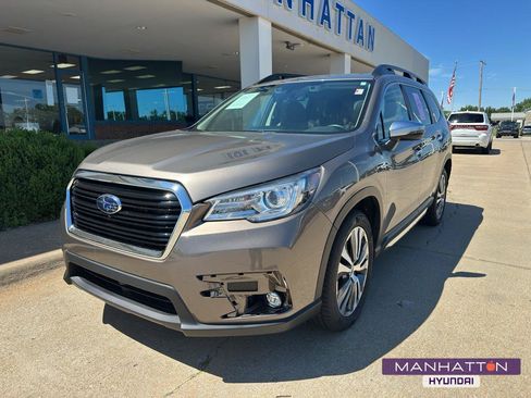 Used 2022 Subaru Ascent Touring AWD/4WD image 1