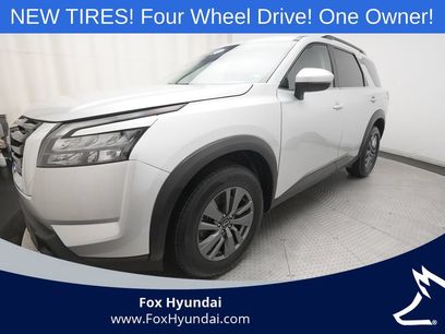 Used 2024 Nissan Pathfinder SV