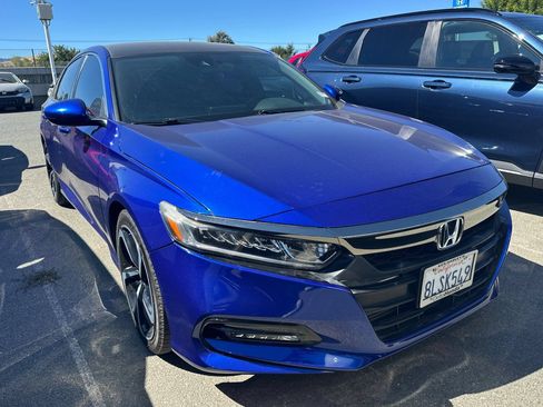 Used 2019 Honda Accord Sport image 2