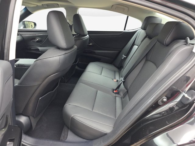 Used 2024 Lexus ES 250 w/ Premium Package AWD/4WD image 14