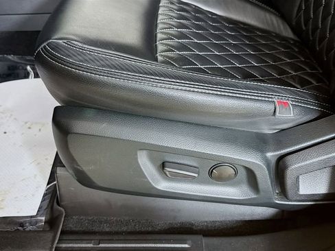 Used 2022 Ford Ranger XLT w/ Equipment Group 302A High image 19