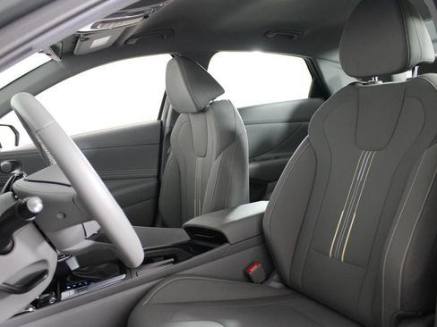 Used 2026 Hyundai Elantra Sport FWD image 19