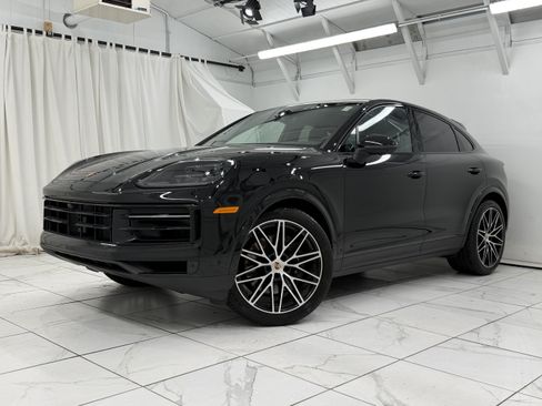 Certified 2026 Porsche Cayenne Coupe AWD/4WD image 1