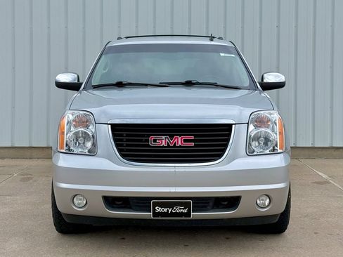 Used 2013 GMC Yukon XL SLT AWD/4WD image 9