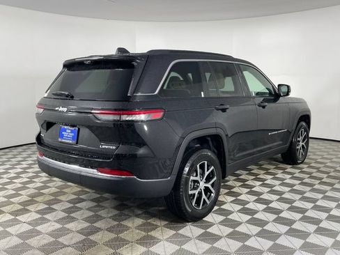 New 2025 Jeep Grand Cherokee Limited w/ Luxury Tech Group II AWD/4WD image 6