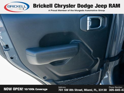 Used 2023 Jeep Wrangler Rubicon image 11