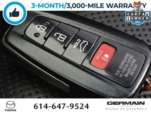 Used 2019 Toyota Avalon Touring image 32