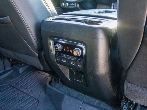 Used 2023 GMC Yukon XL AT4 w/ AT4 Premium Plus Package image 26