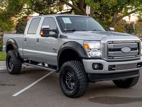 Used 2015 Ford F250 Platinum w/ FX4 Off-Road Package image 4