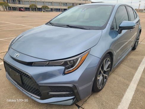 Used 2020 Toyota Corolla SE image 3