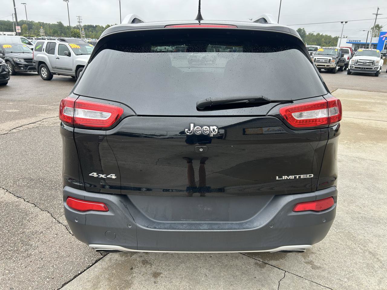 Used 2018 Jeep Cherokee Limited w/ Technology Group AWD/4WD image 6