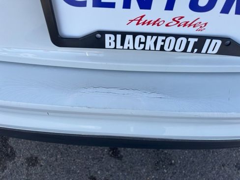 Used 2021 Volkswagen Tiguan SE image 12