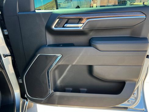 New 2026 Chevrolet Silverado 1500 RST w/ Redline Edition AWD/4WD image 23