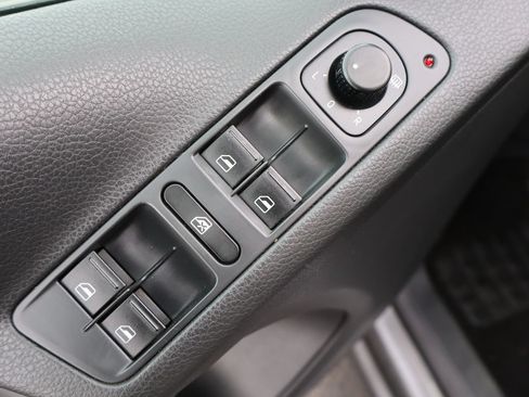 Used 2014 Volkswagen Tiguan SE AWD/4WD image 24