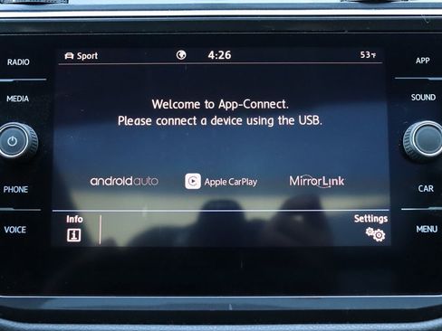 Used 2020 Volkswagen Tiguan SE w/ Panoramic Sunroof Package image 22