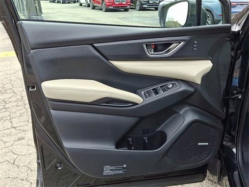 Used 2019 Subaru Ascent Limited w/ Popular Package #3 image 12