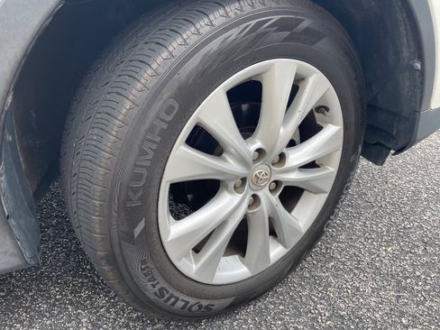 Used 2014 Toyota RAV4 Limited AWD/4WD image 13