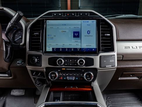 Used 2022 Ford F350 King Ranch w/ Chrome Package image 24