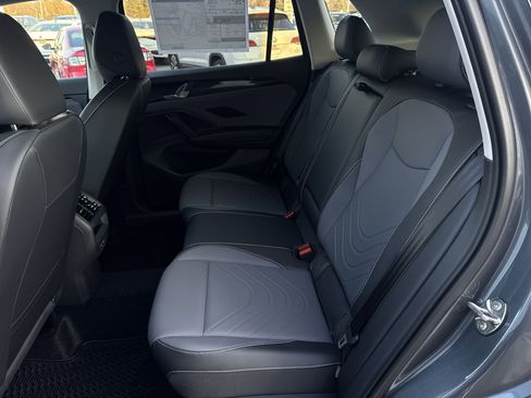 New 2026 Volkswagen Tiguan SE image 25