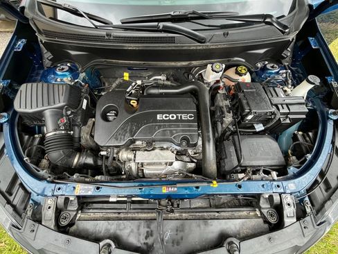 Used 2020 Chevrolet Equinox LT FWD image 8