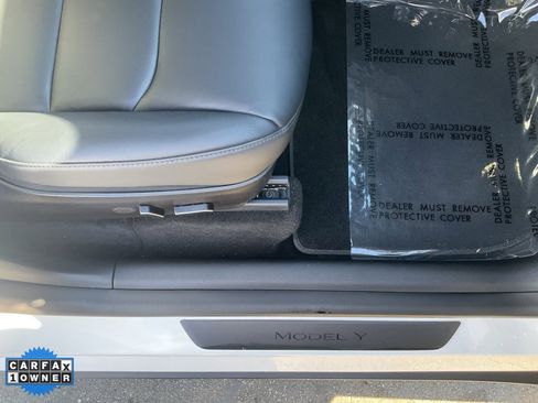 Used 2022 Tesla Model Y Performance image 61