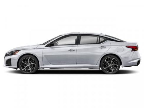 Used 2025 Nissan Altima 2.5 SR AWD/4WD image 6