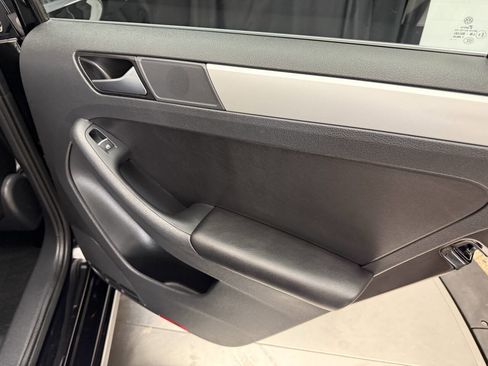 Used 2014 Volkswagen Jetta SE image 21