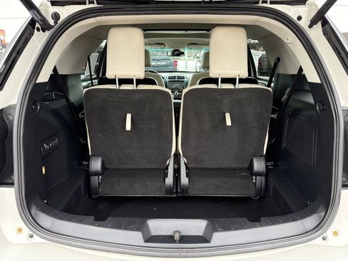 Used 2016 Ford Explorer Platinum image 7