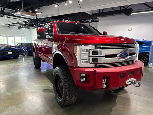 Used 2019 Ford F250 Limited w/ FX4 Off-Road Package AWD/4WD image 12