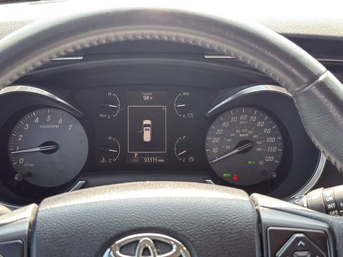 Used 2021 Toyota Sequoia Limited w/ Safety & Convenience Package AWD/4WD image 13