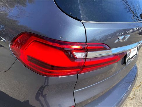 Used 2022 BMW X7 xDrive40i w/ M Sport Package image 28