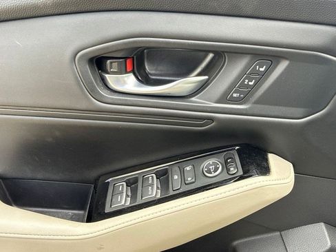 Used 2023 Honda Accord Touring image 13