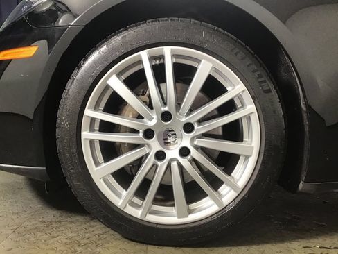 Certified 2023 Porsche Panamera 4 AWD/4WD image 11