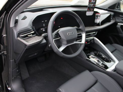 New 2025 Audi Q5 Premium Plus image 44