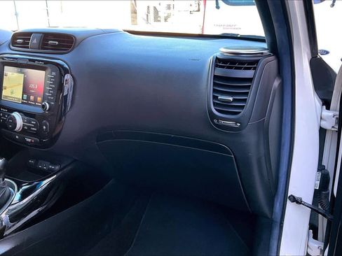 Used 2015 Kia Soul ! w/ Sun & Sound Package image 20