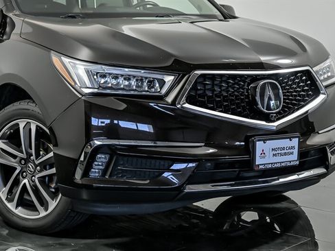 Used 2017 Acura MDX SH-AWD image 2